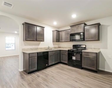 2417 Flathead Drive - Photo Thumbnail 3