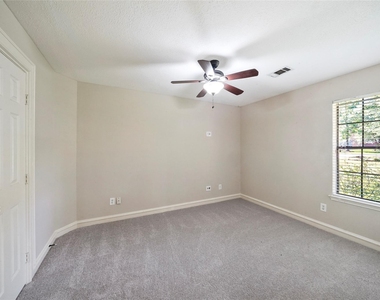 7415 Revelwood Drive - Photo Thumbnail 15