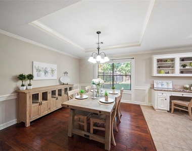 7415 Revelwood Drive - Photo Thumbnail 5