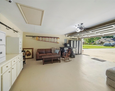 7415 Revelwood Drive - Photo Thumbnail 19