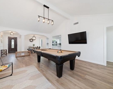 13102 Apple Glen Lane - Photo Thumbnail 12