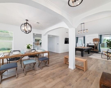 13102 Apple Glen Lane - Photo Thumbnail 7