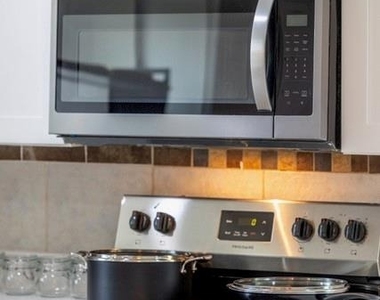 13102 Apple Glen Lane - Photo Thumbnail 32
