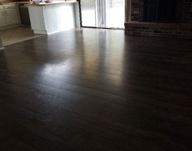 8002 Knightwood Forest Drive - Photo Thumbnail 5