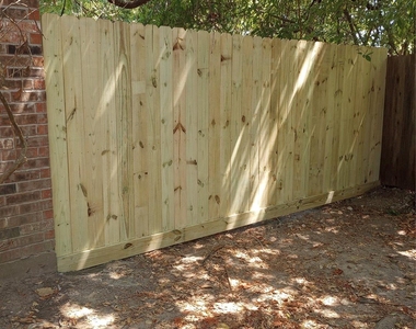 8002 Knightwood Forest Drive - Photo Thumbnail 3
