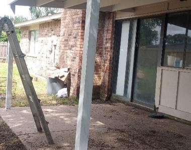 8002 Knightwood Forest Drive - Photo Thumbnail 11