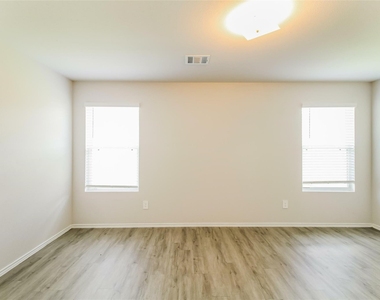 2509 Coho - Photo Thumbnail 4