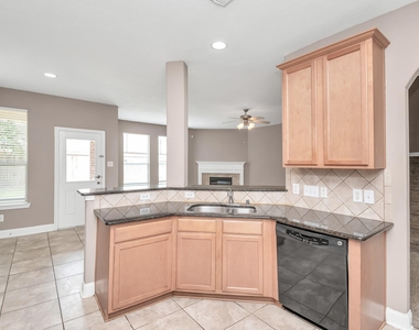 1914 Lenora Court - Photo Thumbnail 11