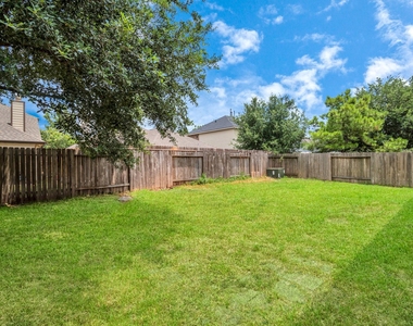 1914 Lenora Court - Photo Thumbnail 37