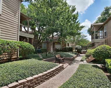 1880 White Oak Dr Drive - Photo Thumbnail 18