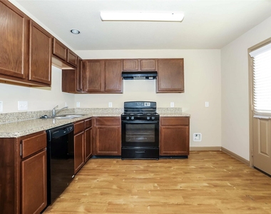 18923 Treviso Terrace Drive - Photo Thumbnail 3