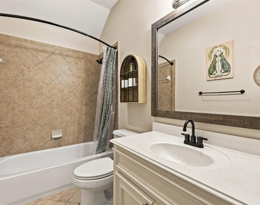 5526 Walnut Glen Lane - Photo Thumbnail 22