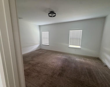18927 Allendale Forest Drive - Photo Thumbnail 9