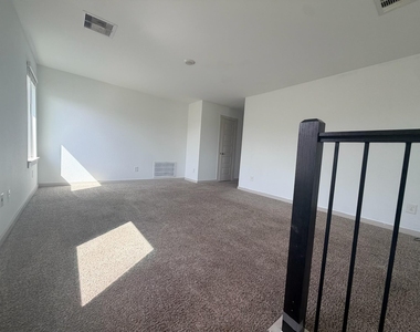 18927 Allendale Forest Drive - Photo Thumbnail 3