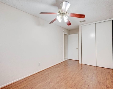3507 Cabin Place - Photo Thumbnail 13