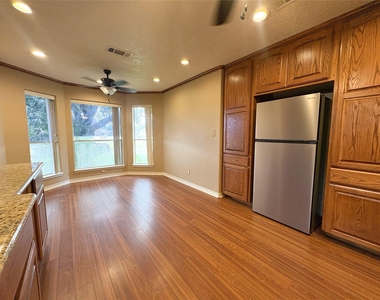 4503 Rattan Avenue - Photo Thumbnail 3