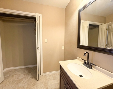 4503 Rattan Avenue - Photo Thumbnail 11