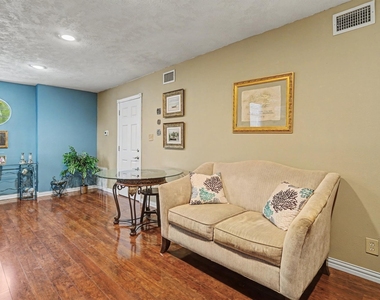 2205 Mission Street - Photo Thumbnail 23