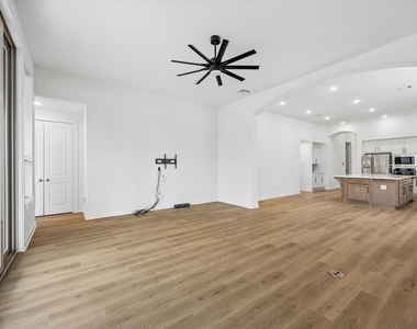 9622 Wright Drive - Photo Thumbnail 9