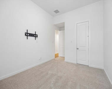 9622 Wright Drive - Photo Thumbnail 17