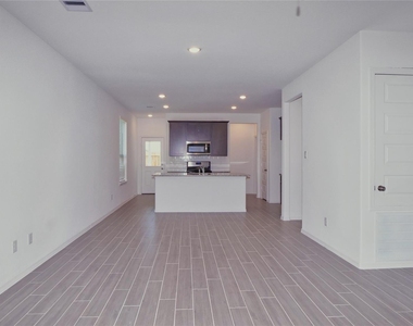 23007 True Fortune Drive - Photo Thumbnail 3