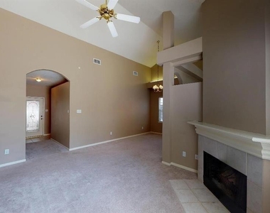 1410 Chesterpoint Drive - Photo Thumbnail 4