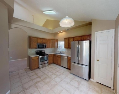 1410 Chesterpoint Drive - Photo Thumbnail 2