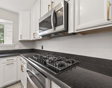 707 Montclair Boulevard - Photo Thumbnail 11