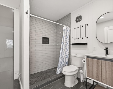 707 Montclair Boulevard - Photo Thumbnail 40