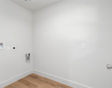 9606 Pine Lake Drive - Photo Thumbnail 9