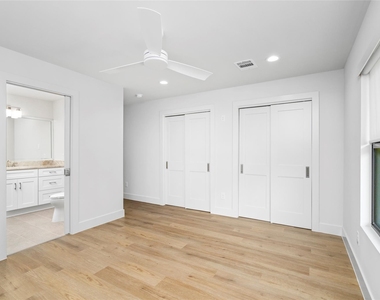 9606 Pine Lake Drive - Photo Thumbnail 24