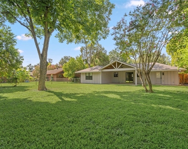 9606 Pine Lake Drive - Photo Thumbnail 27