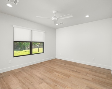 9606 Pine Lake Drive - Photo Thumbnail 23