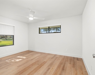 9606 Pine Lake Drive - Photo Thumbnail 19
