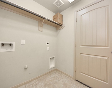 3223 Aegean Drive - Photo Thumbnail 28