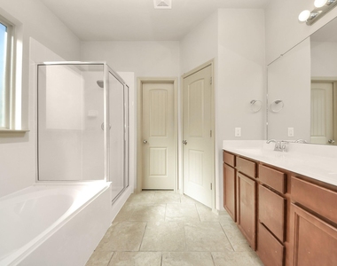 3223 Aegean Drive - Photo Thumbnail 15