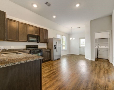 14469 Sugar Pines Drive - Photo Thumbnail 7