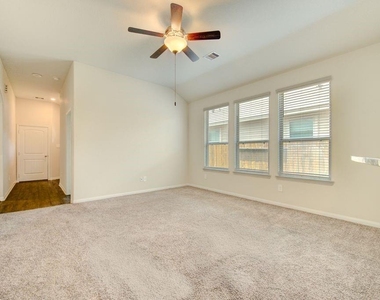 14469 Sugar Pines Drive - Photo Thumbnail 5