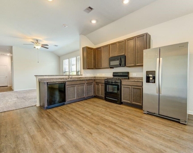 14469 Sugar Pines Drive - Photo Thumbnail 6