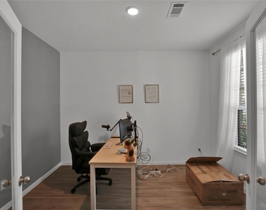 234 Pine Cavern Drive - Photo Thumbnail 5