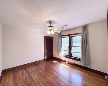 405 E 28th Street - Photo Thumbnail 26
