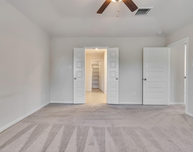 7087 Silverleaf Oak Street - Photo Thumbnail 18