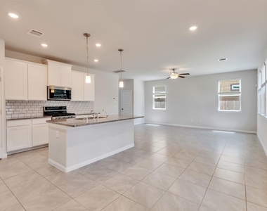 7087 Silverleaf Oak Street - Photo Thumbnail 5