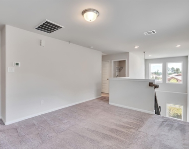 7087 Silverleaf Oak Street - Photo Thumbnail 12