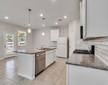 7087 Silverleaf Oak Street - Photo Thumbnail 7
