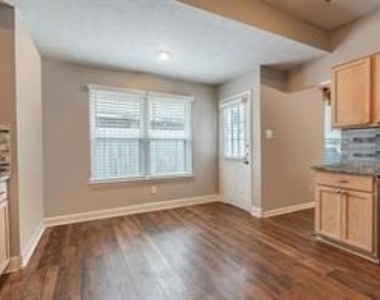 1835 Oak Ridge Drive - Photo Thumbnail 9