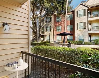 2700 Woodland Park Drive - Photo Thumbnail 5