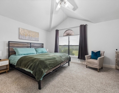 3501 Link Valley Drive - Photo Thumbnail 4