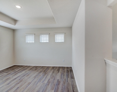 14701 Homeward Court - Photo Thumbnail 11