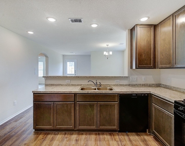 14701 Homeward Court - Photo Thumbnail 4